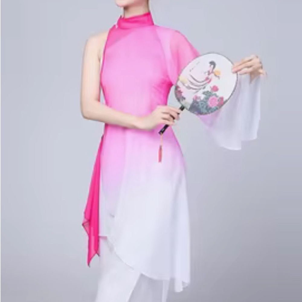 Traditional Chinese folk dance costumes